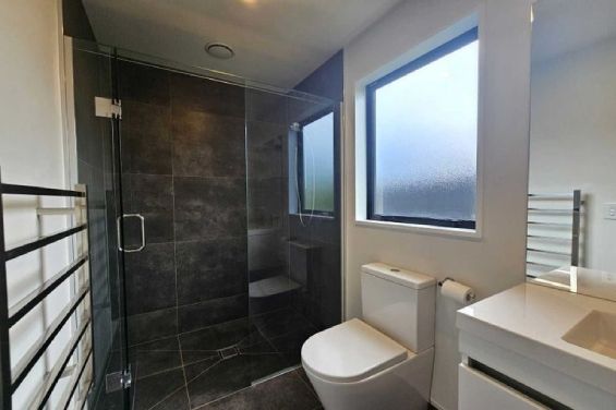 2/21 Blake's Road, Belfast